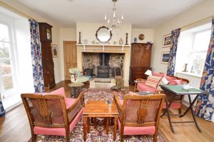 Lounge- click for photo gallery